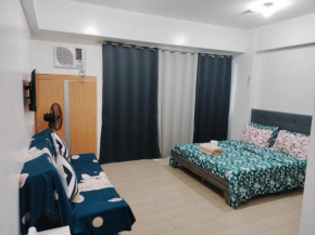 Affordable Room Near Airport by Drew